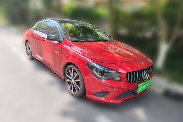 Used Mercedes-Benz CLA 2016 Facelifted CLA 200 Stylish Edition Front Right 45 Deg