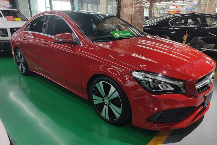Used Mercedes-Benz CLA 2016 Facelifted CLA 200 Stylish Edition Front Right 45 Deg