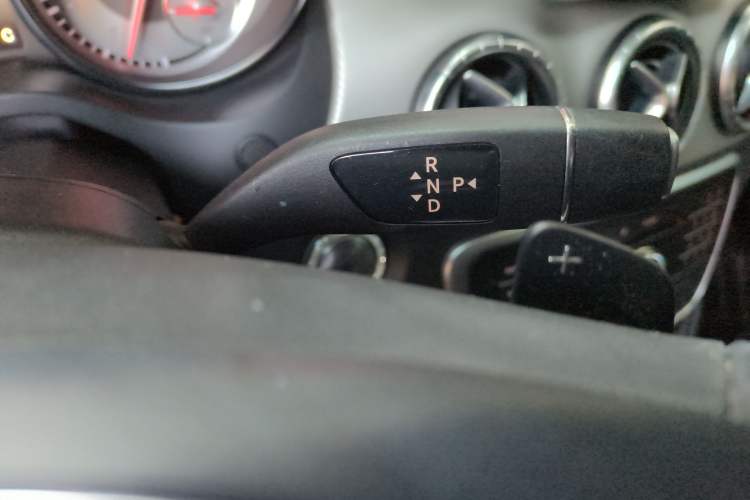 Used Mercedes-Benz CLA 2016 CLA 200 Style Edition Gear Lever