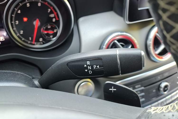 Used Mercedes-Benz CLA 2016 Refreshed CLA 200 Sport Edition Gear Lever