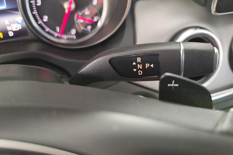 Used Mercedes-Benz CLA 2016 Facelifted CLA 200 Stylish Edition Gear Lever