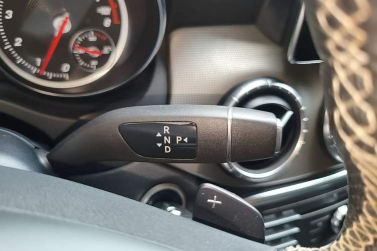 Used Mercedes-Benz CLA 2016 Facelifted CLA 200 Stylish Edition Gear Lever