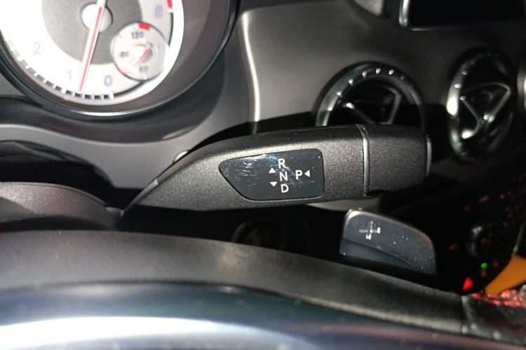 Used Mercedes-Benz CLA 2016 CLA 220 4MATIC Gear Lever