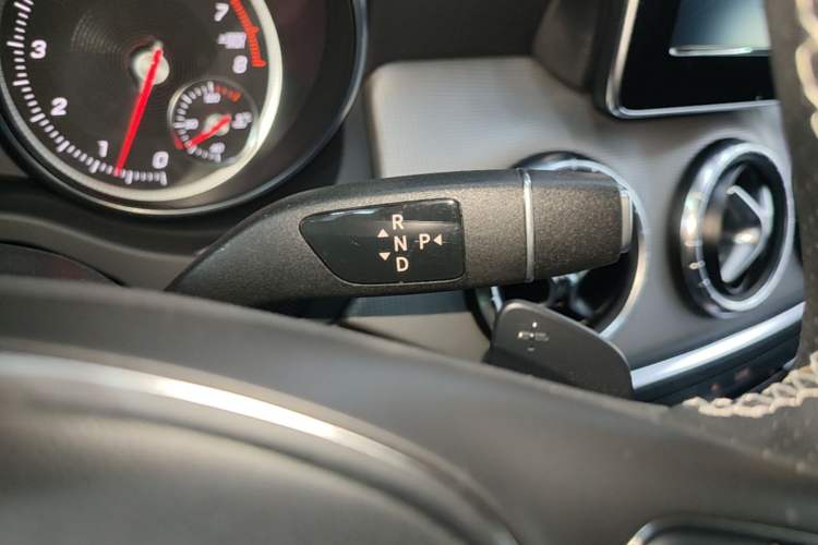 Used Mercedes-Benz CLA 2016 Facelifted CLA 200 Stylish Edition Gear Lever
