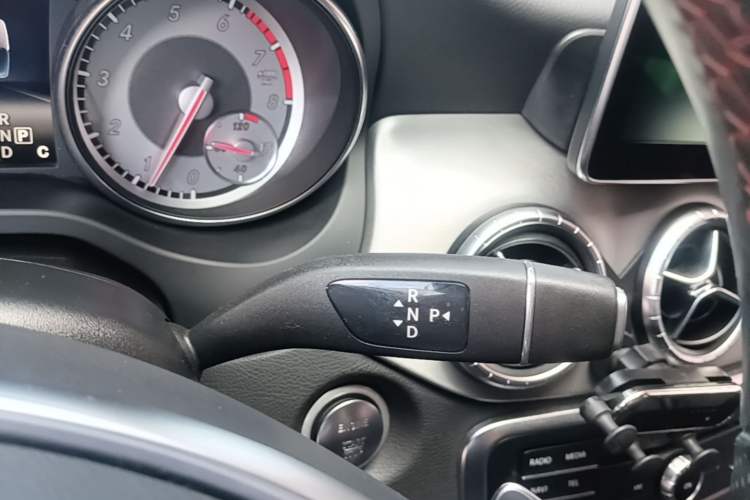 Used Mercedes-Benz CLA 2016 CLA 220 4MATIC Gear Lever