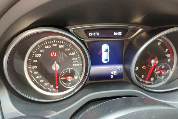 Used Mercedes-Benz CLA 2016 Refreshed CLA 200 Sport Edition Instrument Cluster