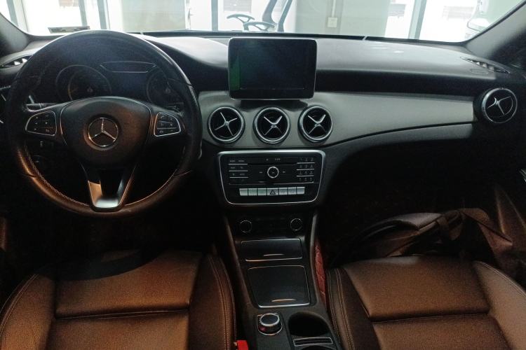 Used Mercedes-Benz CLA 2016 Refreshed CLA 200 Sport Edition Interior 2