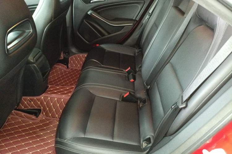 Used Mercedes-Benz CLA 2016 Refreshed CLA 200 Sport Edition Interior 4