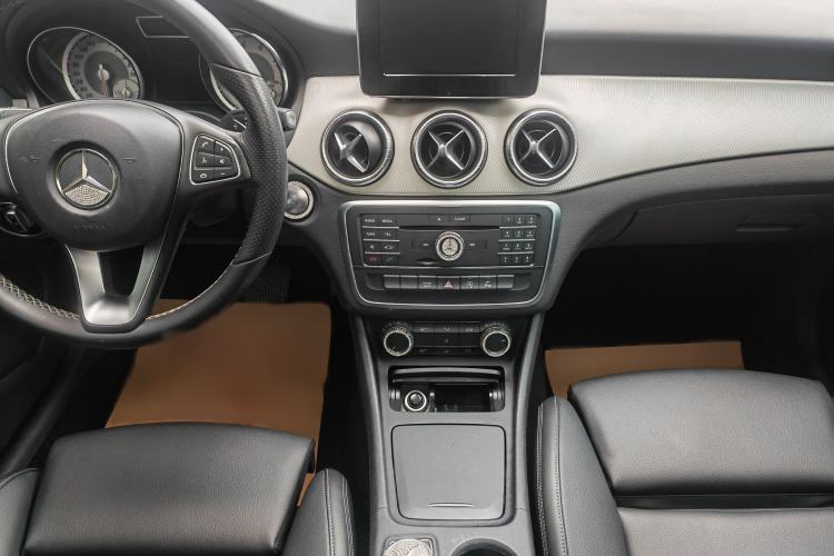 Used Mercedes-Benz CLA 2016 CLA 200 Style Edition Interior 6