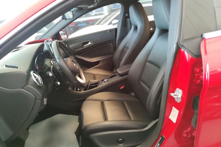 Used Mercedes-Benz CLA 2016 Facelifted CLA 200 Stylish Edition Left Front Seat