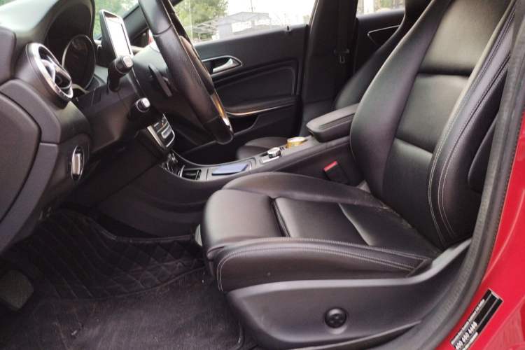 Used Mercedes-Benz CLA 2016 Facelifted CLA 200 Stylish Edition Left Front Seat