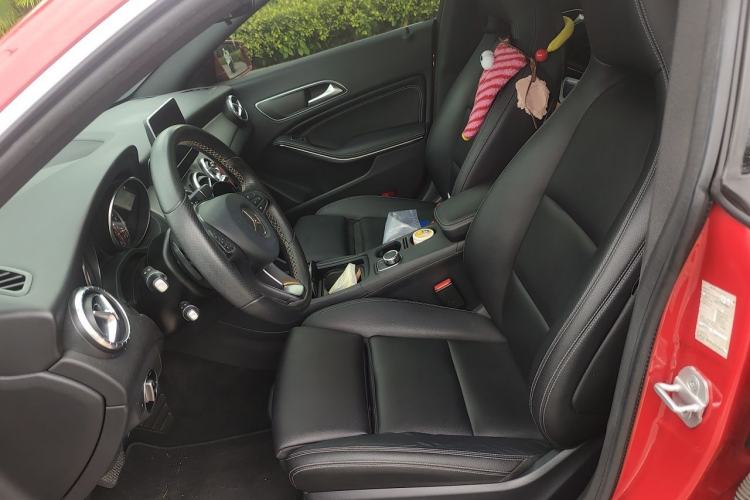 Used Mercedes-Benz CLA 2016 Facelifted CLA 200 Stylish Edition Left Front Seat