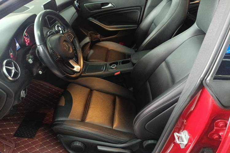 Used Mercedes-Benz CLA 2016 Refreshed CLA 200 Sport Edition Left Front Seat