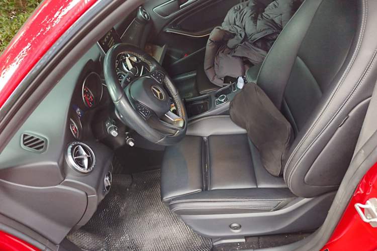 Used Mercedes-Benz CLA 2016 Facelifted CLA 200 Stylish Edition Left Front Seat