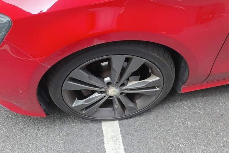 Used Mercedes-Benz CLA 2016 Refreshed CLA 200 Sport Edition Left Front Wheel Hub