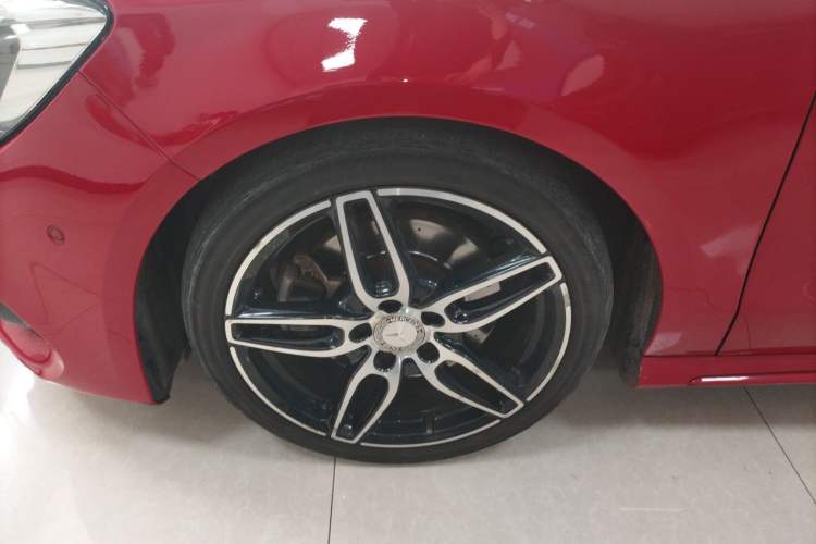 Used Mercedes-Benz CLA 2016 Year Restyled CLA 220 4MATIC Left Front Wheel Hub
