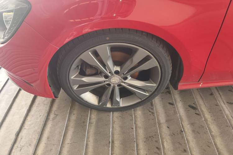 Used Mercedes-Benz CLA 2016 Refreshed CLA 200 Sport Edition Left Front Wheel Hub