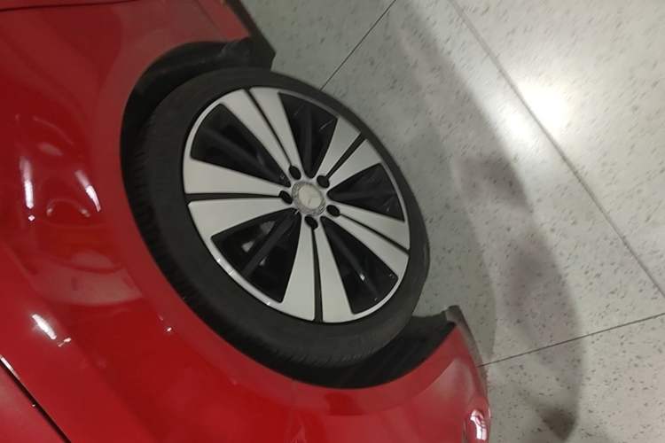 Used Mercedes-Benz CLA 2016 Facelifted CLA 200 Stylish Edition Left Front Wheel Hub