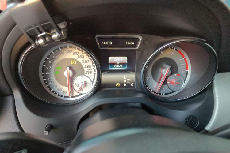 Used Mercedes-Benz CLA 2016 CLA 200 Style Edition Odometer Close Up