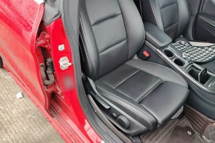 Used Mercedes-Benz CLA 2016 Facelifted CLA 200 Stylish Edition Right Front Seat
