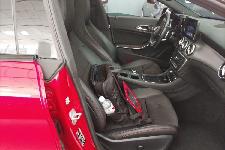 Used Mercedes-Benz CLA 2016 Year Restyled CLA 220 4MATIC Right Front Seat