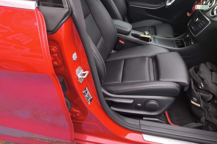 Used Mercedes-Benz CLA 2016 CLA 200 Style Edition Right Front Seat
