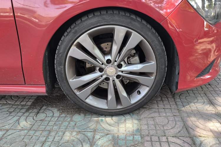 Used Mercedes-Benz CLA 2016 CLA 200 Sport Edition Right Front Wheel Hub