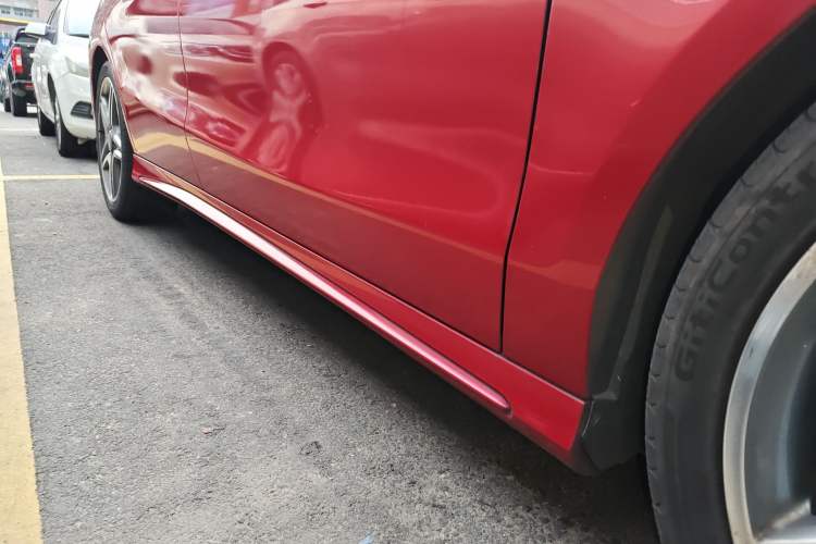 Used Mercedes-Benz CLA 2016 CLA 220 4MATIC Right Side Sill