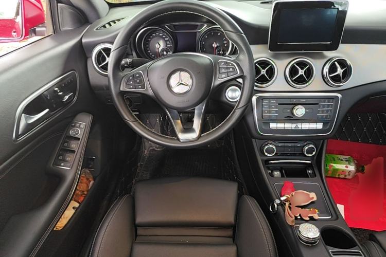 Used Mercedes-Benz CLA 2016 Facelifted CLA 200 Stylish Edition Steering Wheel