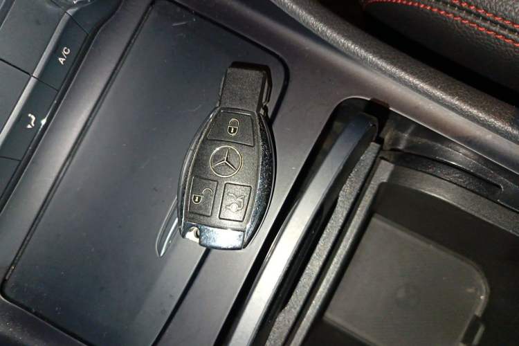 Used Mercedes-Benz CLA 2016 CLA 220 4MATIC Vehicle Key