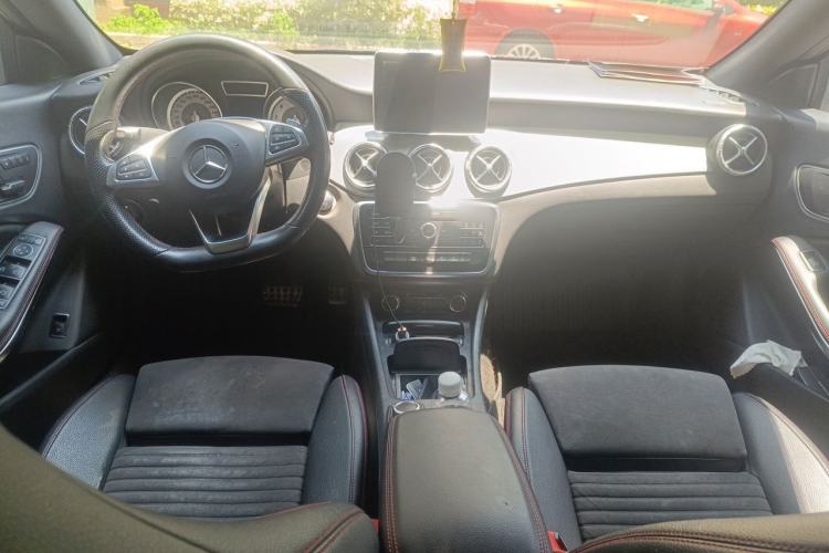Used Mercedes-Benz CLA 2016 CLA 220 4MATIC Center Console