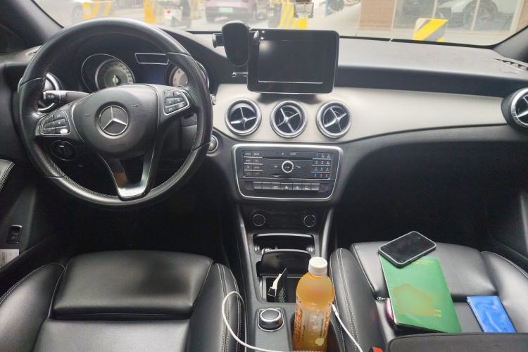 Used Mercedes-Benz CLA 2016 Refreshed CLA 200 Sport Edition Center Console