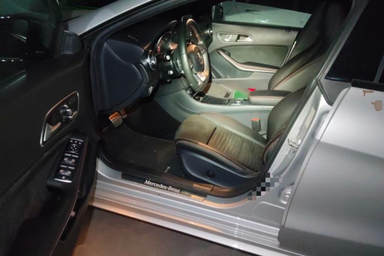 Used Mercedes-Benz CLA 2016 Year Restyled CLA 220 4MATIC Driver Seat