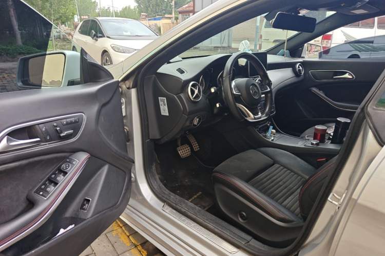 Used Mercedes-Benz CLA 2016 CLA 220 4MATIC Driver Seat