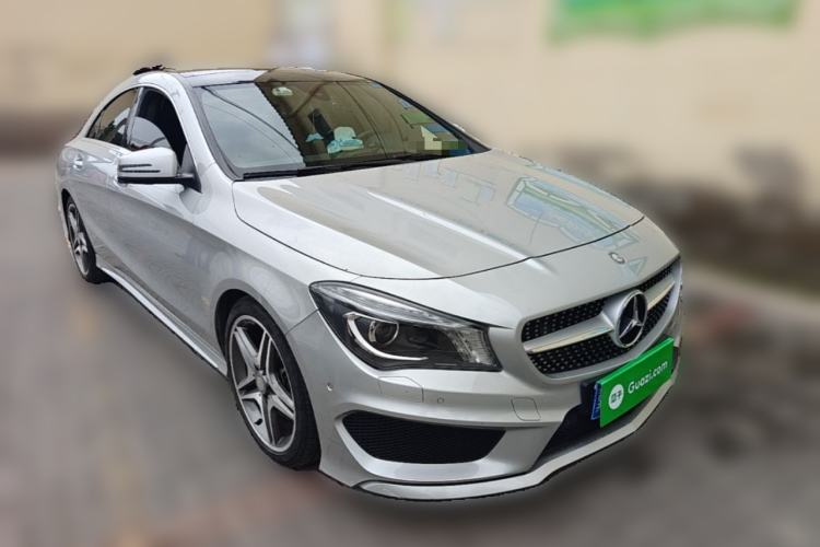 Used Mercedes-Benz CLA 2016 CLA 220 4MATIC Front Right 45 Deg