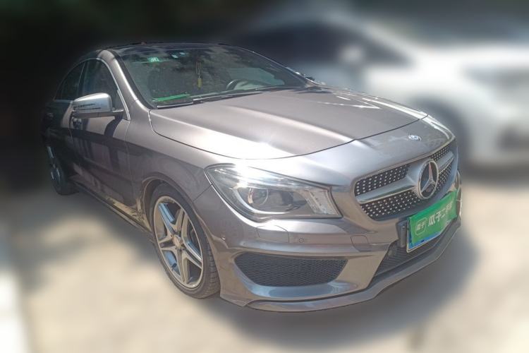 Used Mercedes-Benz CLA 2016 CLA 220 4MATIC Front Right 45 Deg
