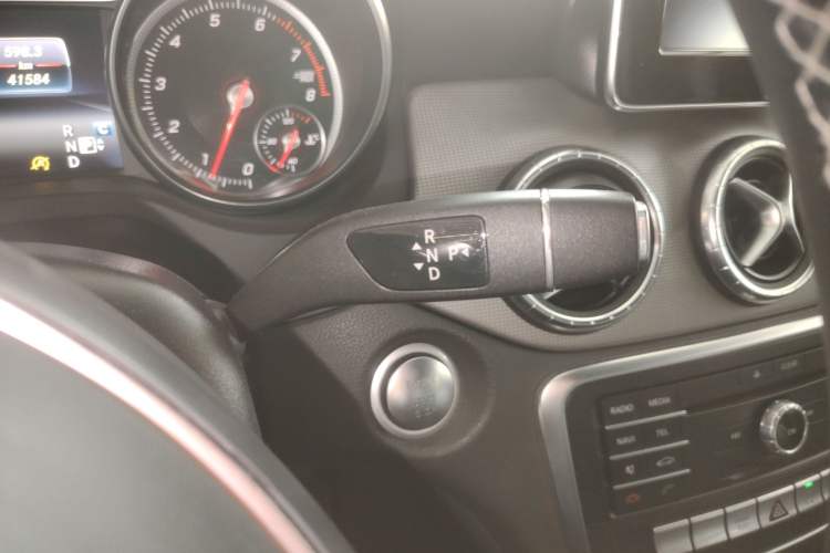 Used Mercedes-Benz CLA 2016 Facelifted CLA 200 Stylish Edition Gear Lever