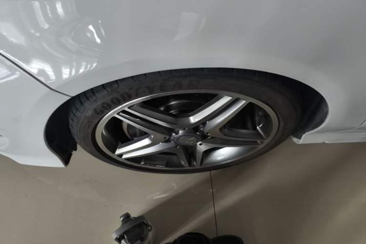 Used Mercedes-Benz CLA 2016 CLA 220 4MATIC Left Front Wheel Hub