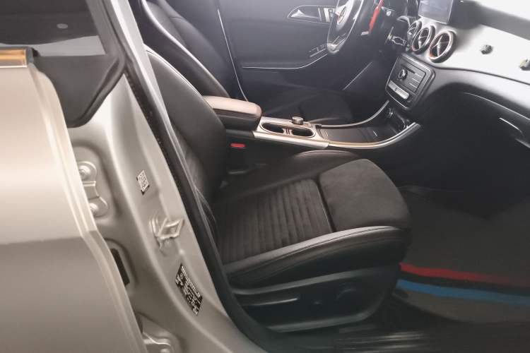 Used Mercedes-Benz CLA 2016 CLA 220 4MATIC Right Front Seat