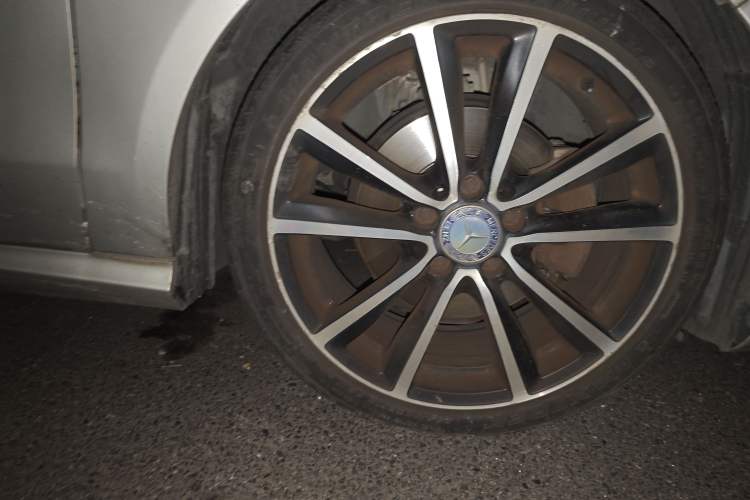 Used Mercedes-Benz CLA 2016 CLA 200 Sport Edition Right Front Wheel Hub