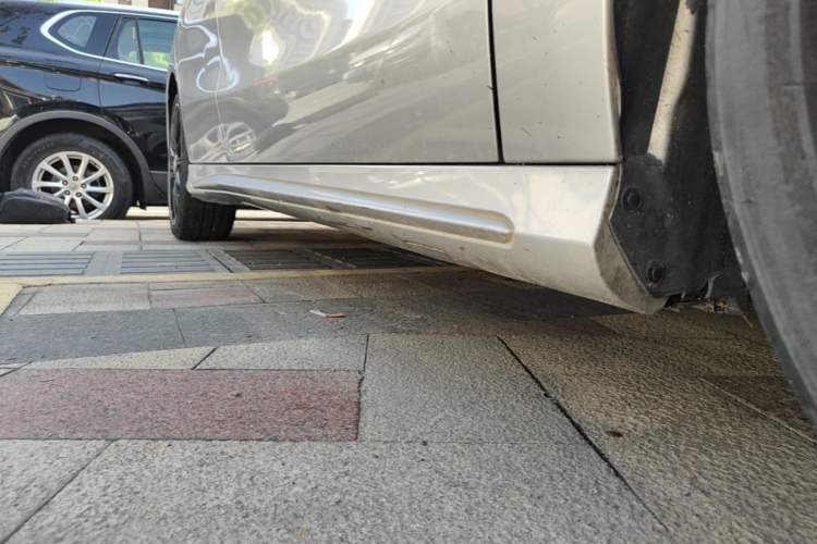 Used Mercedes-Benz CLA 2016 Year Restyled CLA 220 4MATIC Right Side Sill