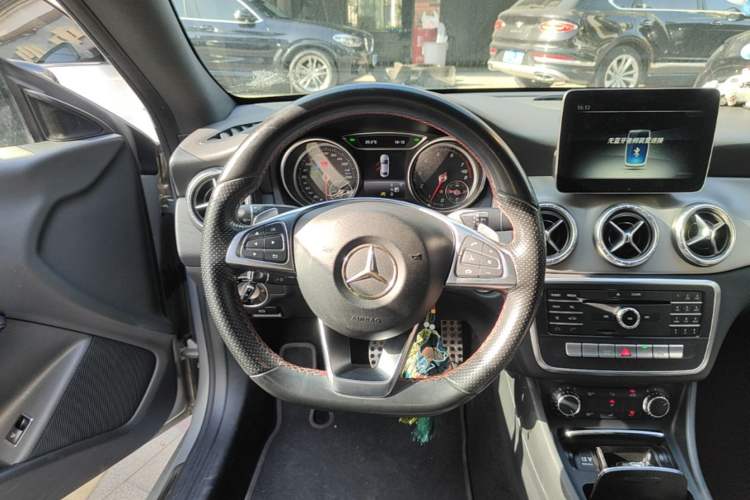 Used Mercedes-Benz CLA 2016 Year Restyled CLA 220 4MATIC Steering Wheel
