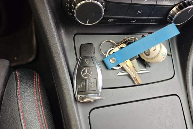 Used Mercedes-Benz CLA 2016 CLA 220 4MATIC Vehicle Key
