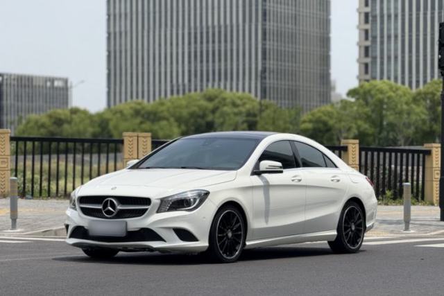 Mercedes-Benz CLA 2016 CLA 200 Style Edition usado
