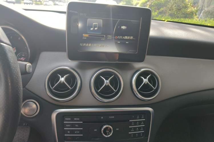 Used Mercedes-Benz CLA 2016 Refreshed CLA 200 Sport Edition Audio And AC Panel