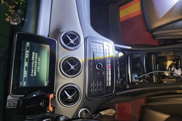 Used Mercedes-Benz CLA 2016 CLA 200 Style Edition Audio And AC Panel
