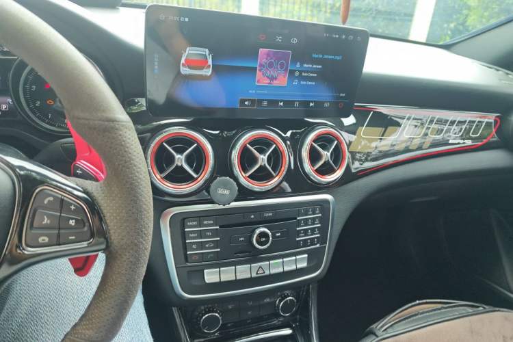 Used Mercedes-Benz CLA 2016 CLA 200 Style Edition Audio And AC Panel