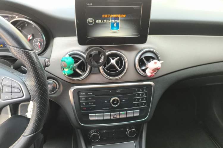 Used Mercedes-Benz CLA 2016 Facelifted CLA 200 Stylish Edition Audio And AC Panel