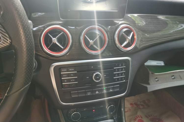 Used Mercedes-Benz CLA 2016 CLA 200 Sport Edition Audio And AC Panel
