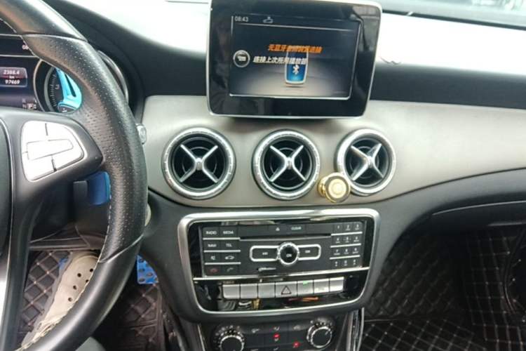 Used Mercedes-Benz CLA 2016 Refreshed CLA 200 Sport Edition Audio And AC Panel